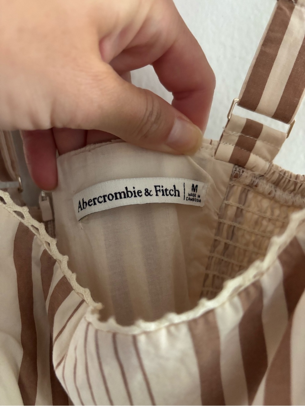 Abercrombie & Fitch Cream and Tan Striped Midi Dress - Picture 4 of 5
